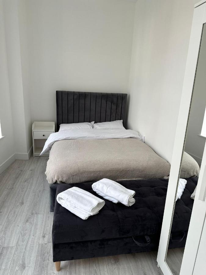 Апартаменты The Walworth Retreat- Cozy Flats In Лондон Экстерьер фото