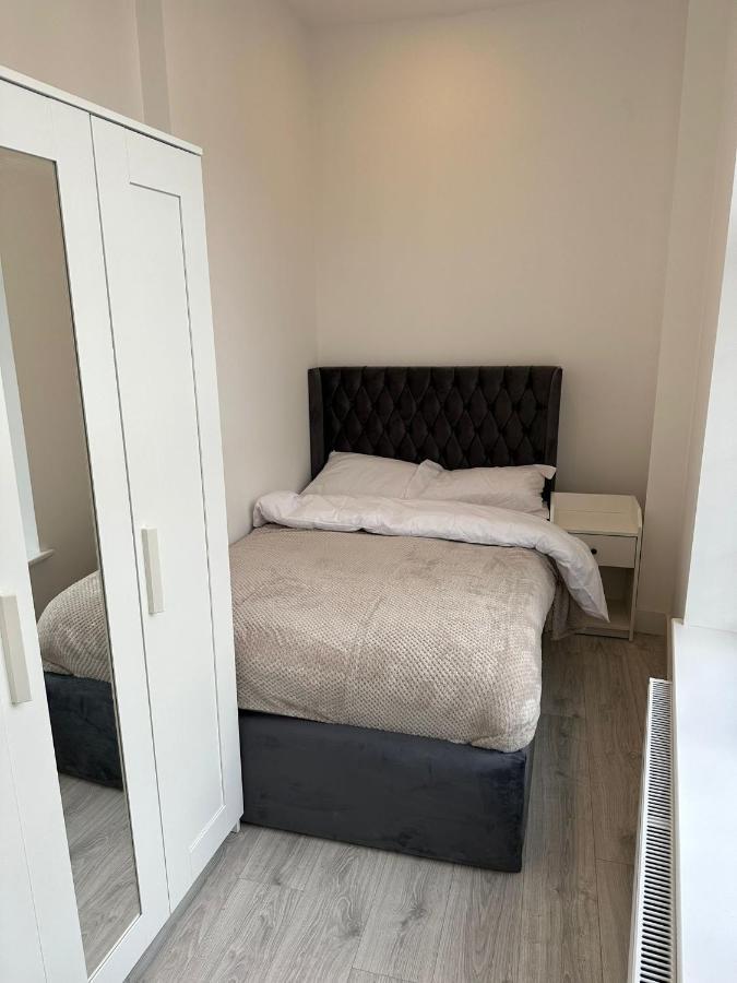 Апартаменты The Walworth Retreat- Cozy Flats In Лондон Экстерьер фото